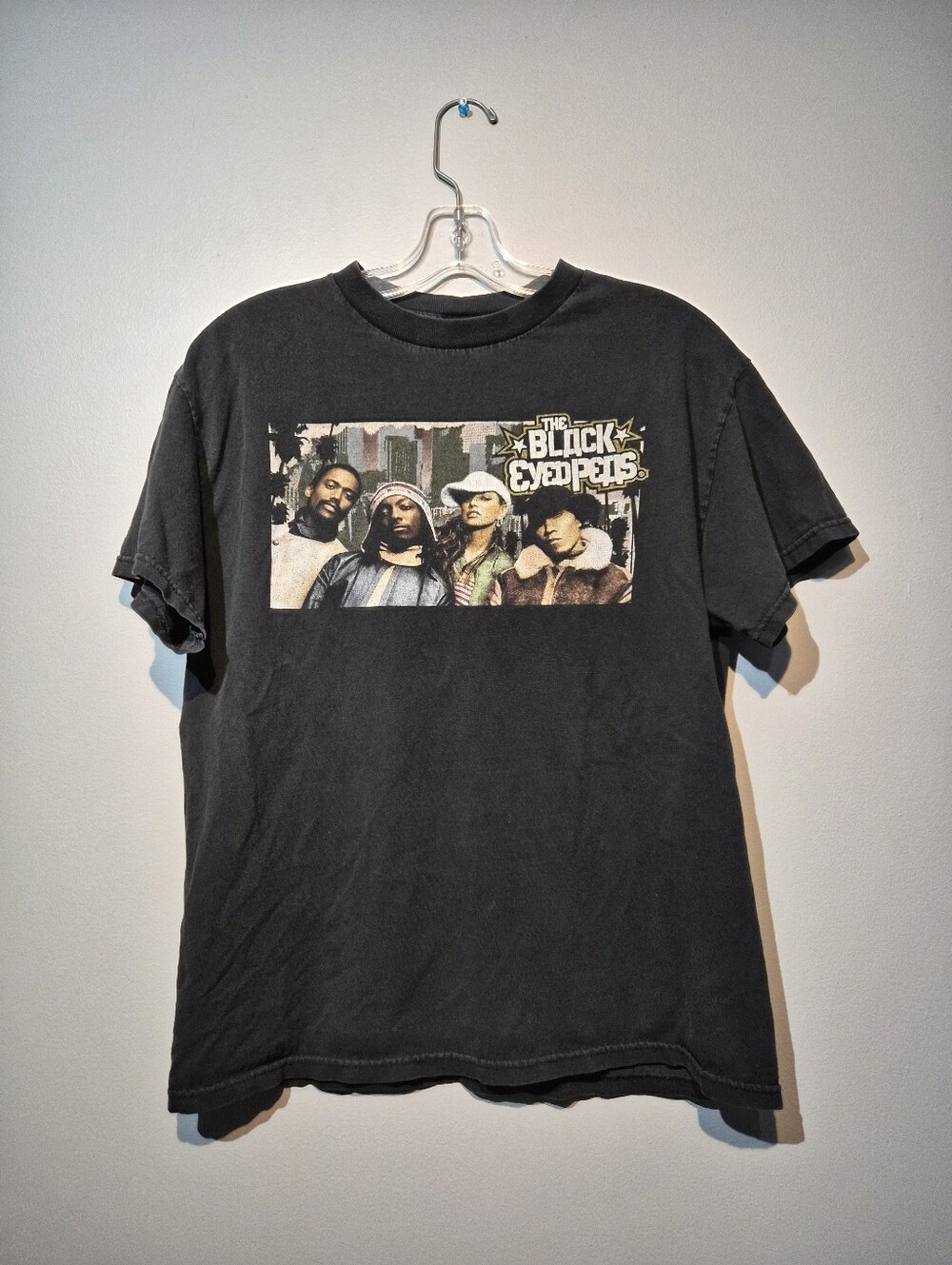 Vintage The Black Eyed Peas Graphic T-Shirt | Size Medium